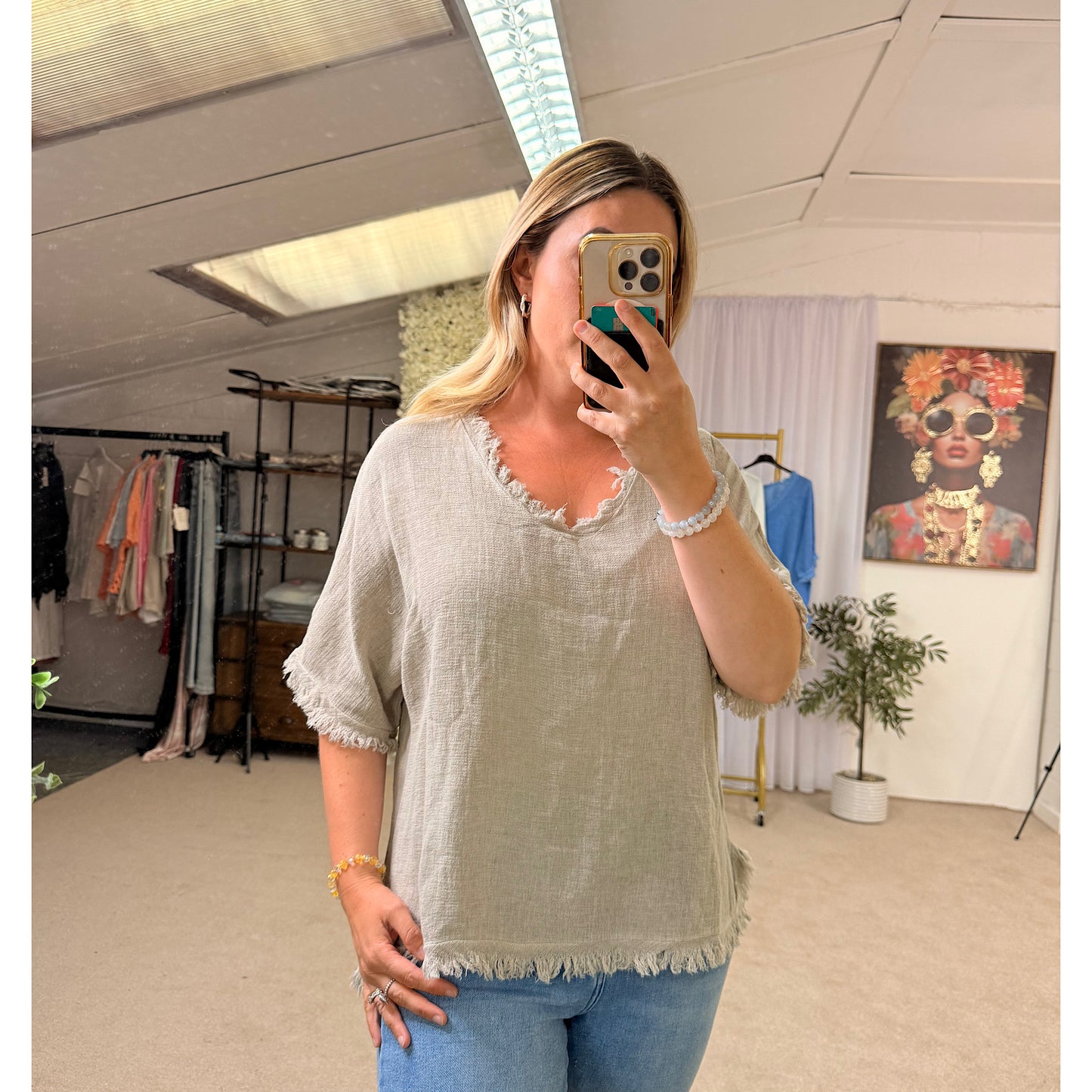 Frayed linen/cotton sugar babe v necks