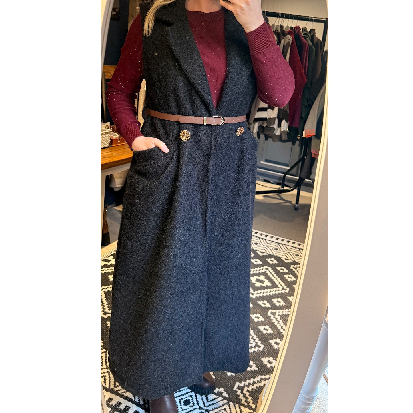 Autumn sleeveless teddy jacket