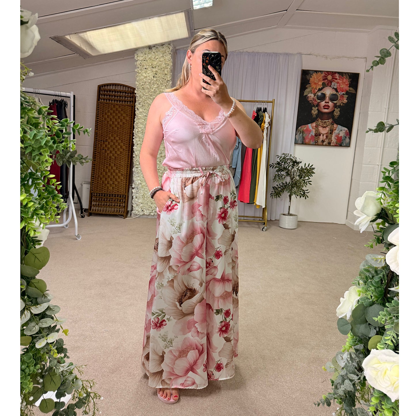 Alissa Silk floral wide leg trousers uk 8-16