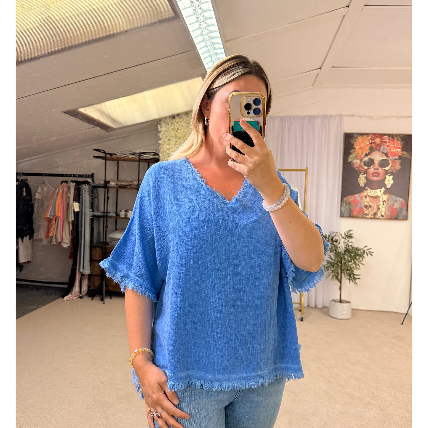 Frayed linen/cotton sugar babe v necks