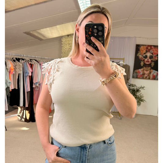 Cotton lace sleeved rib tops