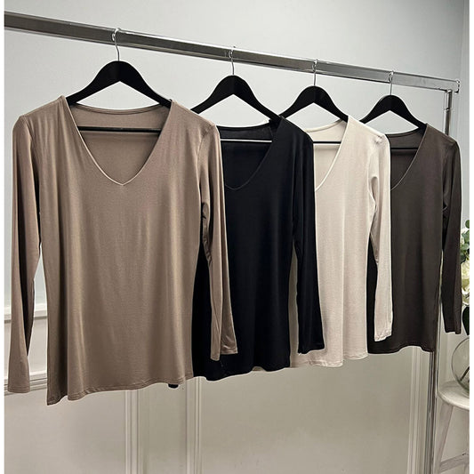 V neck long sleeved doubled layered viscose top