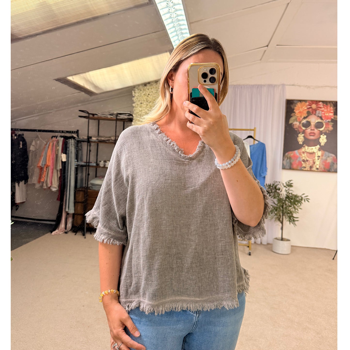 Frayed linen/cotton sugar babe v necks
