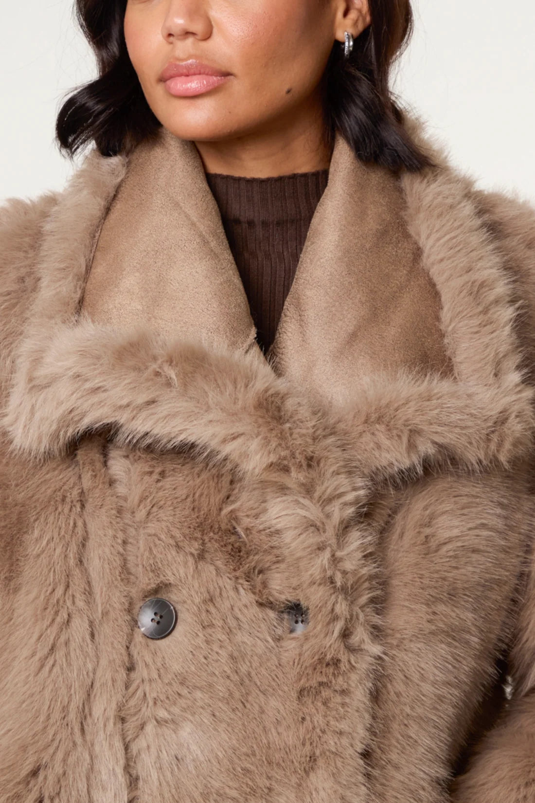 Reversible button faux fur coat -camel